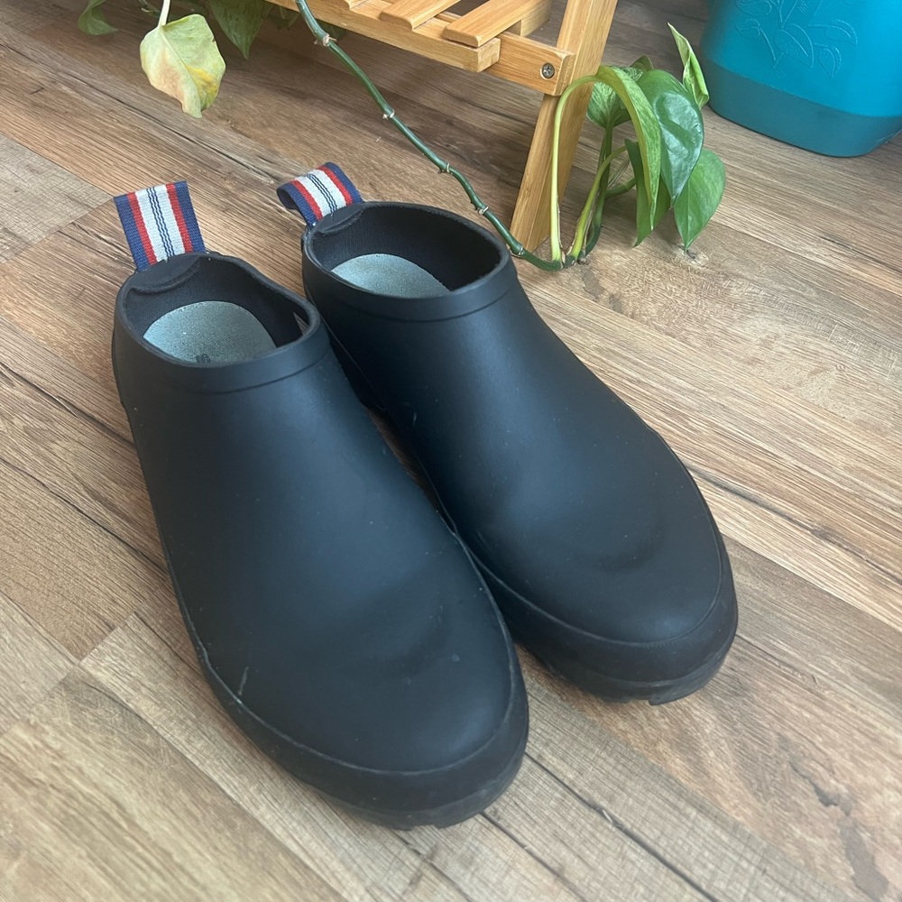 Seavees gardening clogs